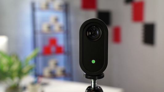 Solid white LED on Mevo Start